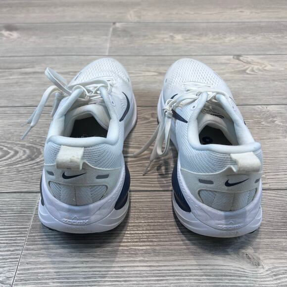 Nike Vomero 18 Men\'s Running Shoes Size 9 EUC